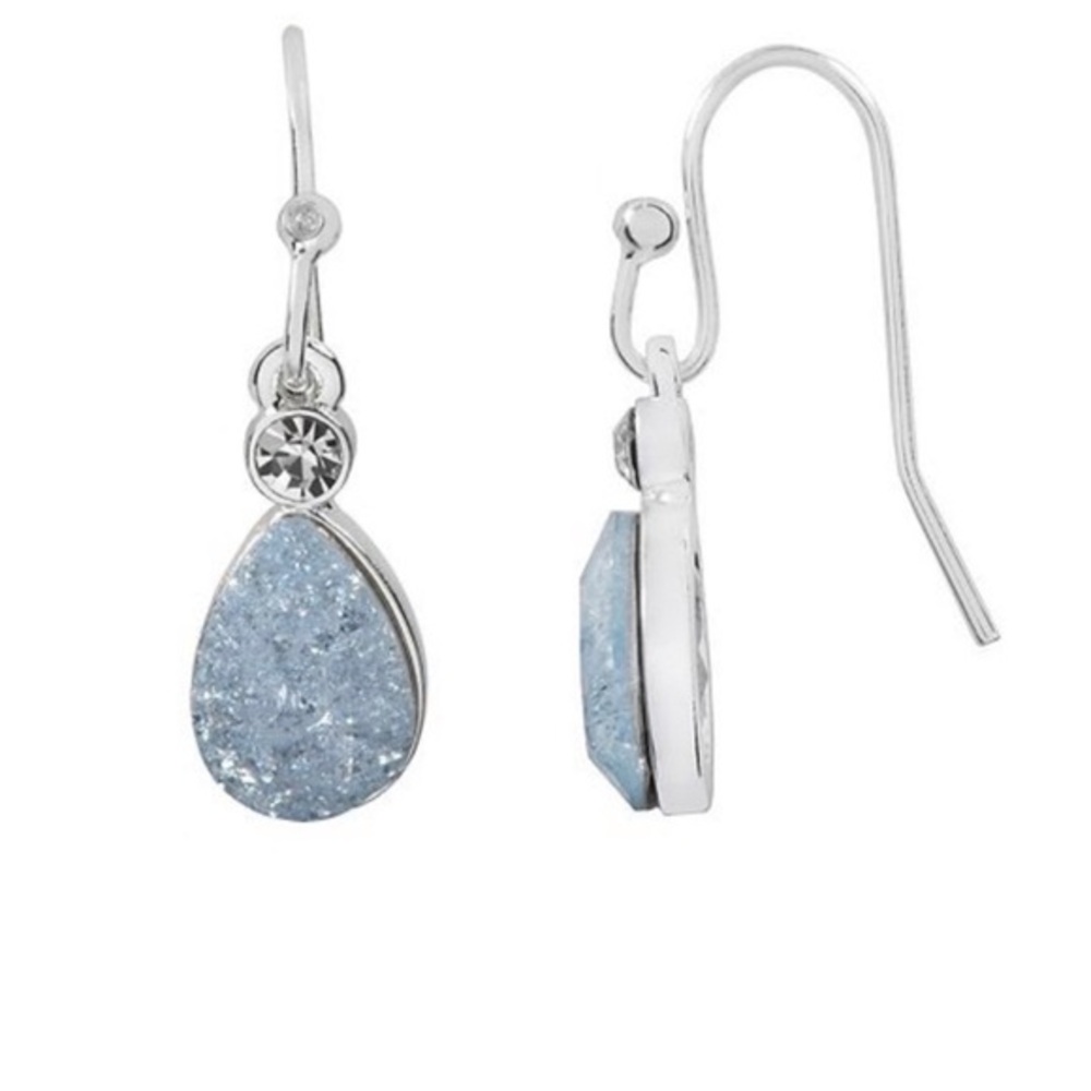 NWT Lauren Conrad Blue Drop Earrings New Silver Tone Gift 🎁 ❤️
